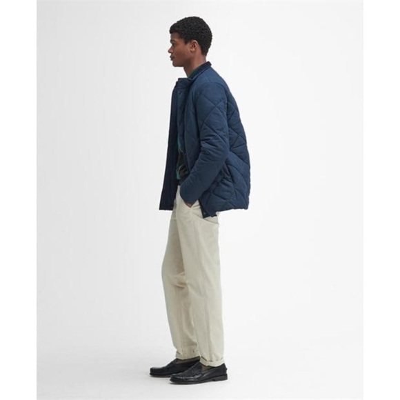 BARBOUR
WINTER CHELSEA QUILTED JACKET NWT - Picture 4 of 10